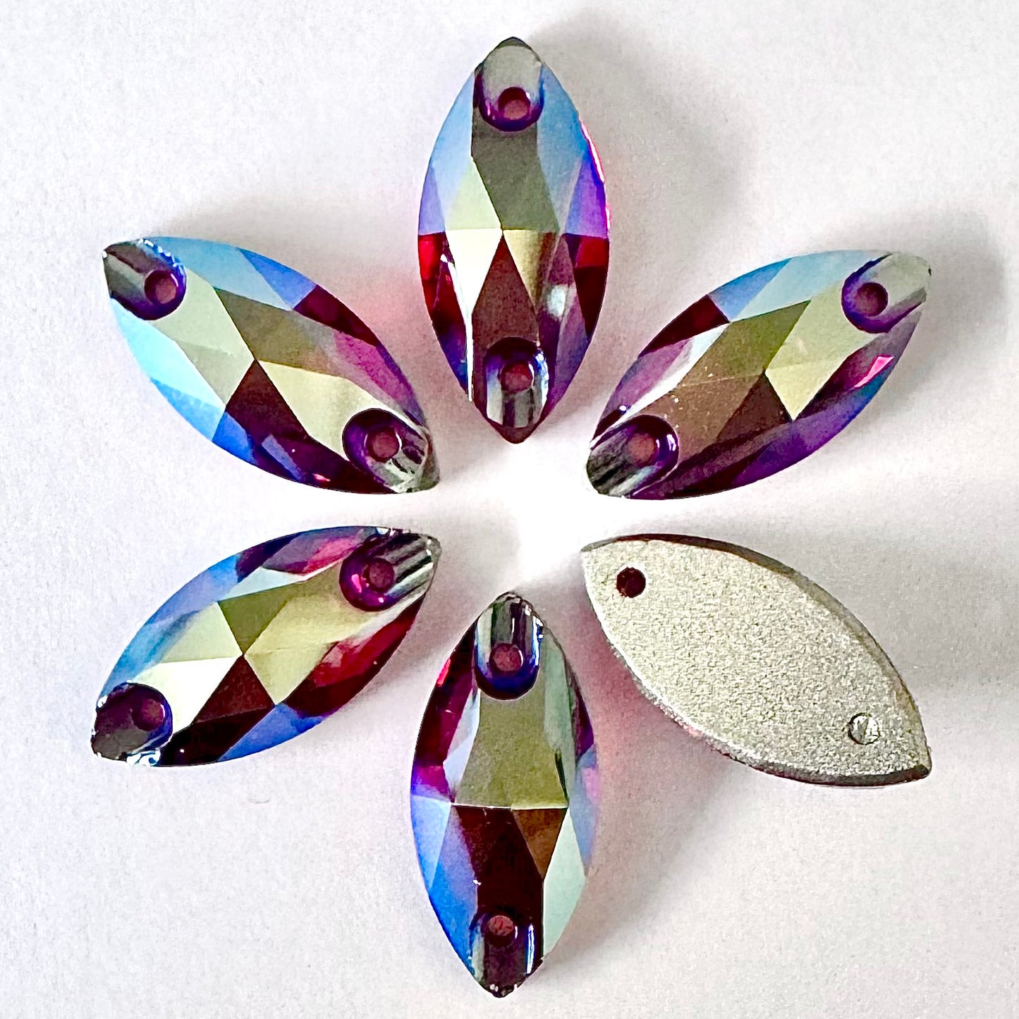 Siam Silk Glass Navette