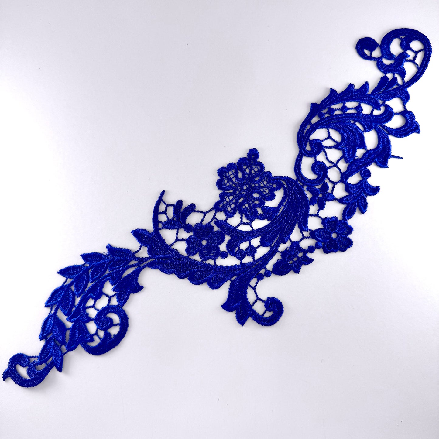 Diana Lace Motif