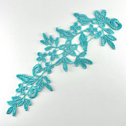 Isla Lace Motif