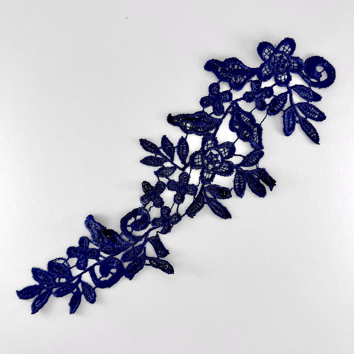 Isla Lace Motif