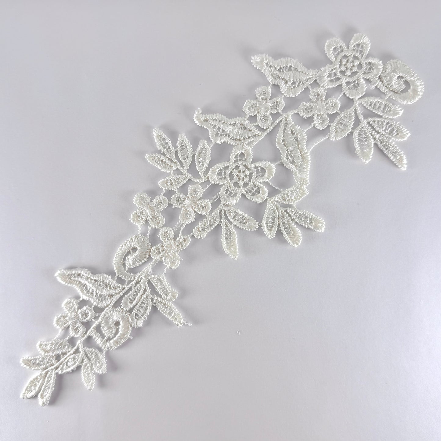 Isla Lace Motif