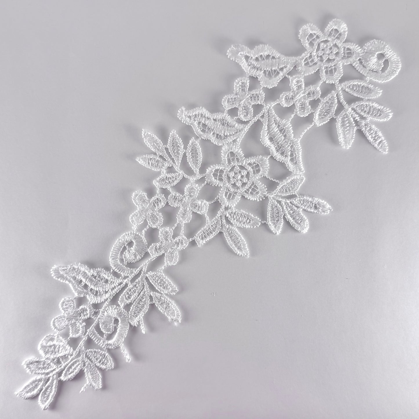 Isla Lace Motif