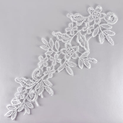 Isla Lace Motif