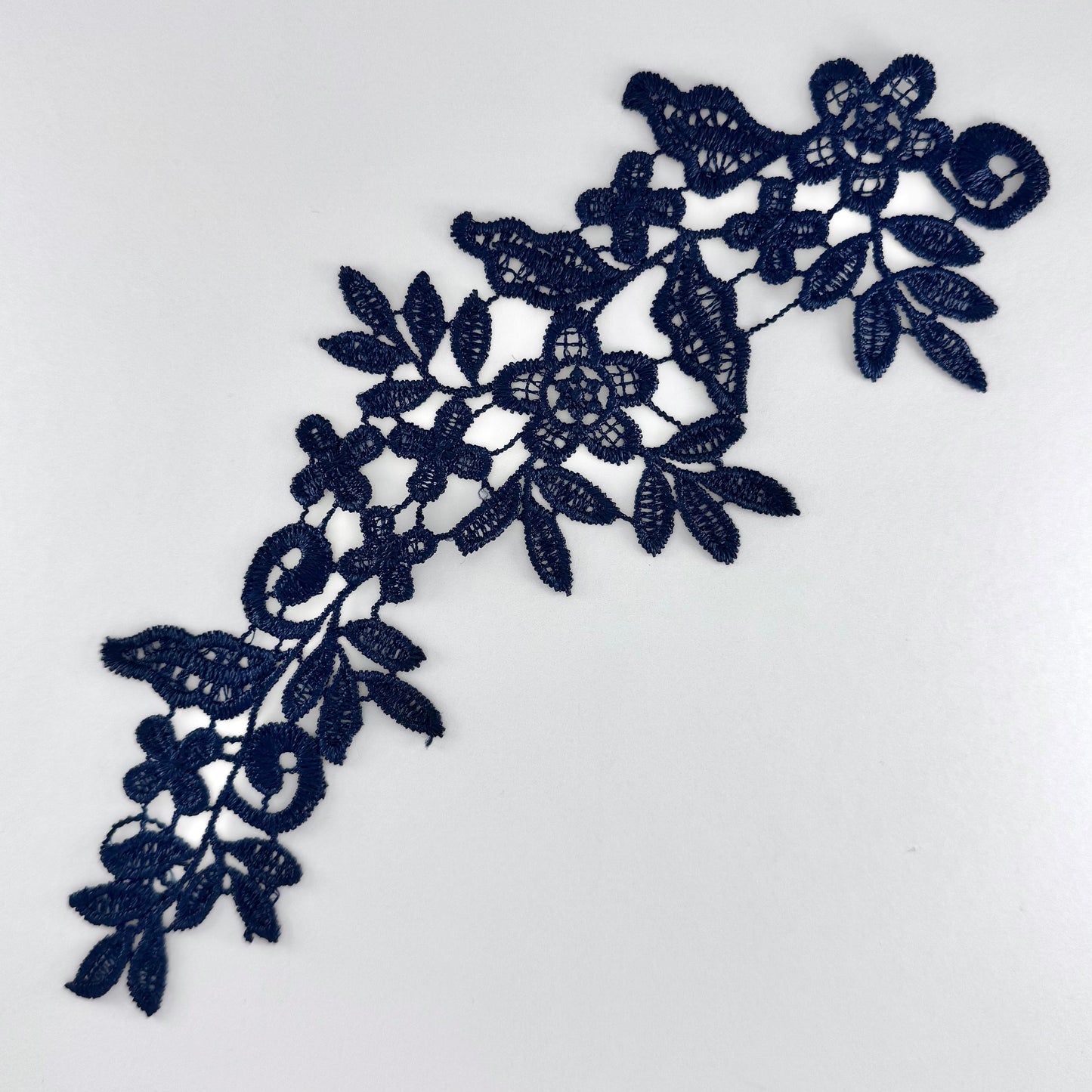 Isla Lace Motif