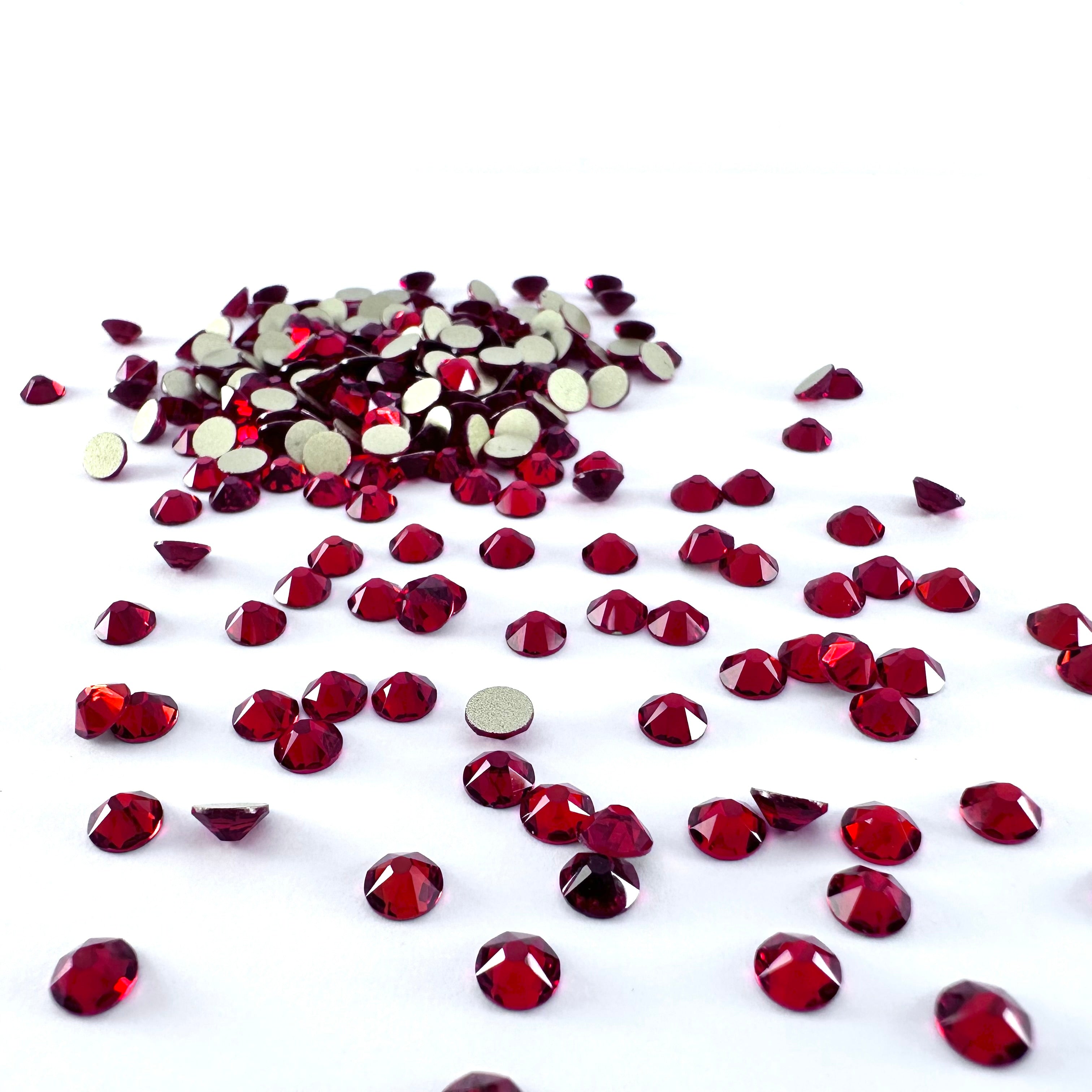 Apricus Siam Rhinestone | Sparkle & Co. Crystals